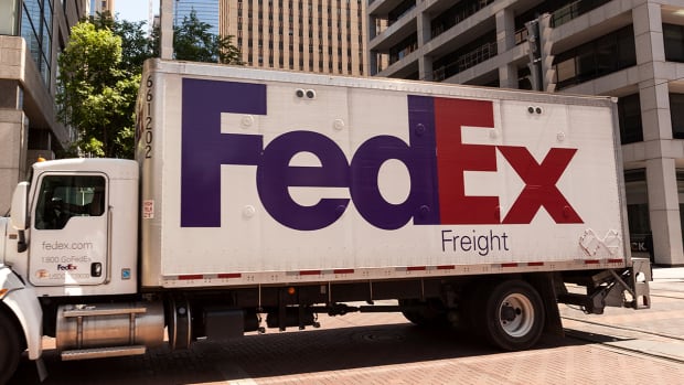 Midday Wrap: FedEx Tests Drone Deliveries, MKM Partners Initiates Cannabis