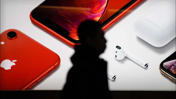 Why Jim Cramer Doesn't Want Shares of Apple Up Ahead of its Event