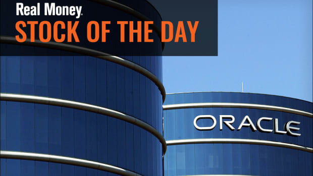 Jim Cramer: How Oracle's Strategy Is Appealing to Other Companies
