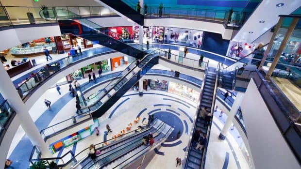 Jim Cramer on The Finish Line: The Mall Is Better Than Expected