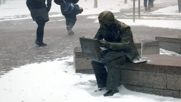 Jerome Powell Steps Up to the Plate and 4 Other Stories You Must Know Wednesday