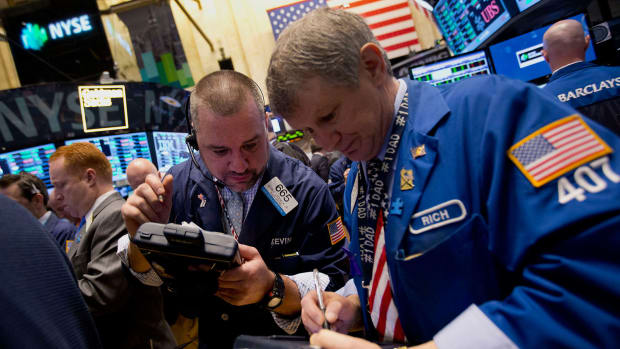 Dow Ends Lower; S&P 500 Slips After Intraday Record on Strong Pharma Earnings