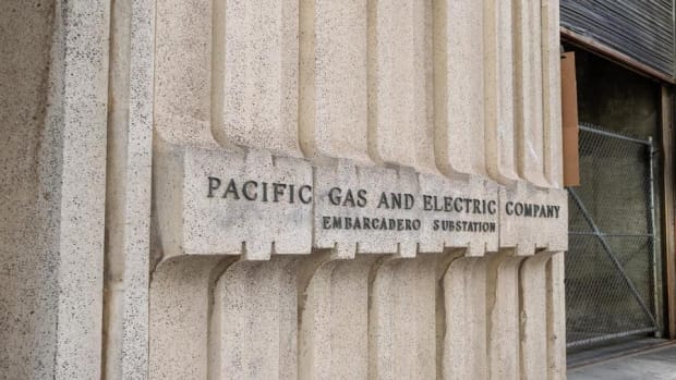 Jim Cramer Breaks Down the Unfolding Drama Over at PG&E