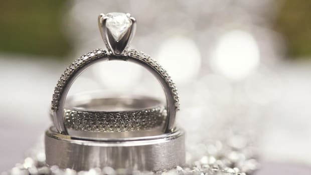 Tiffany Reportedly Asks LVMH to Increase Acquisition Offer