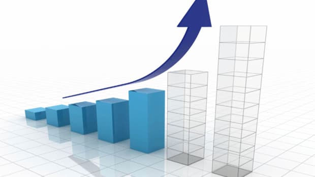 Private Job Growth Trails Forecasts as Clinton-Trump Showdown Looms