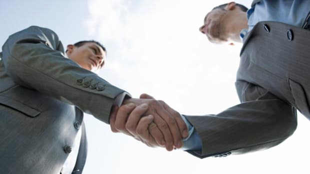 Deere: Analysts' Upgrades, Downgrades