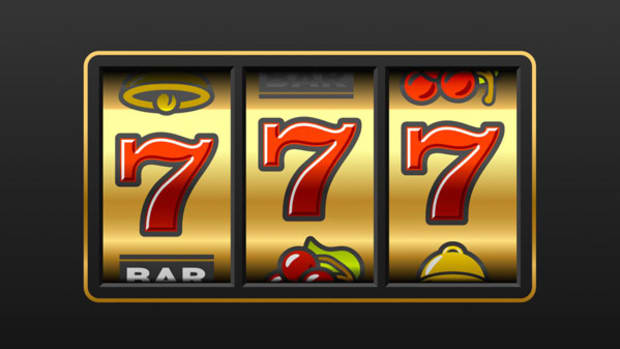 MGM Resorts' Weak Hand in Macau