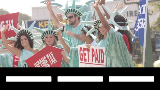 Fiscal Cliff Fight Boosts Filing Biz, Says Liberty Tax CEO