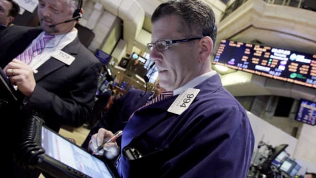 Stock Market Today: S&P 500 Finishes Above 100-Day Moving Average as Financials Lead