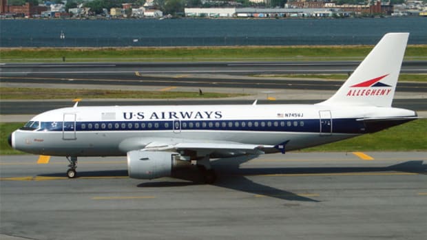 Nasdaq Lands New American Airlines as AMR and LCC Fly Away