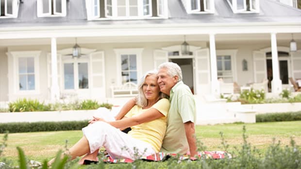 Can Seniors Get Home Mortgages? Should They?