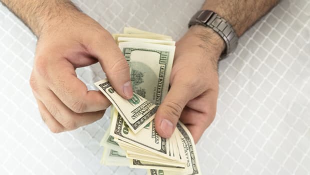 7 Money Pits To Stop Wasting Your Cash On in the Coming Year