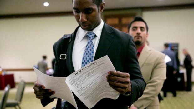 Jump in Jobless Claims Overshadowed by Friday's Jobs Report