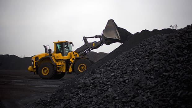 Coal Mulls Threat From EPA Emissions Reductions