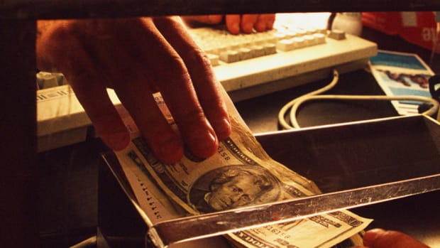 DoubleLine’s Baha: Bank Loans vs. High Yield