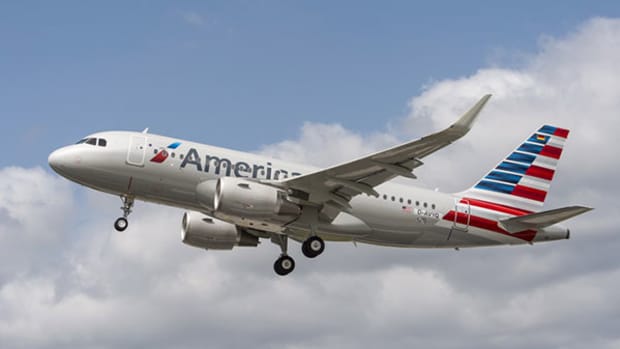 American Air Reaches Envoy Deal, Expects Flat Traffic Numbers
