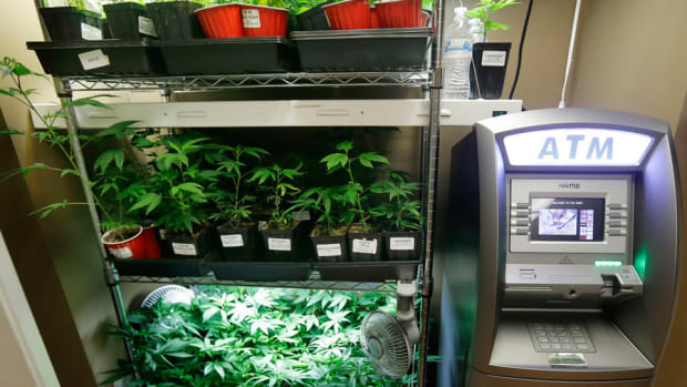 Banking Problems for Marijuana Companies Will Continue