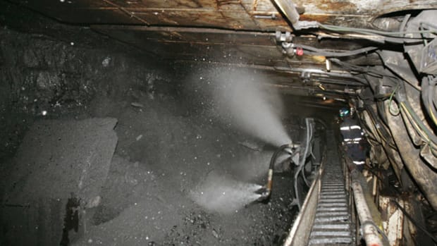 Why Alliance Resource, Cloud Peak Soar as Coal Sector Crashes