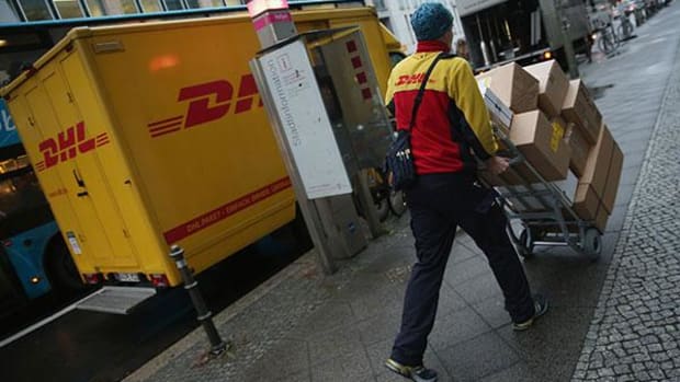 How to Master the Difficult Art of Holiday Gift Delivery