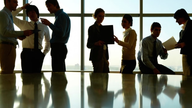 Labor Participation Rate Unchanged as Payrolls Jump Higher