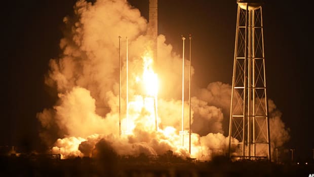 Orbital Sciences Trading Halted as Rocket Explosion Threatens Merger Plan, NASA Program