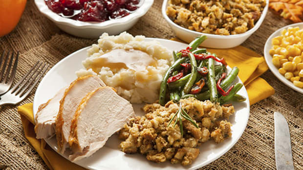 Simple Ways to Stay Healthy and Still Enjoy This Thanksgiving