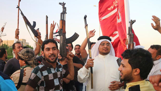Oil Price Rise From Iraq Violence Will Hurt Stocks:Strategist