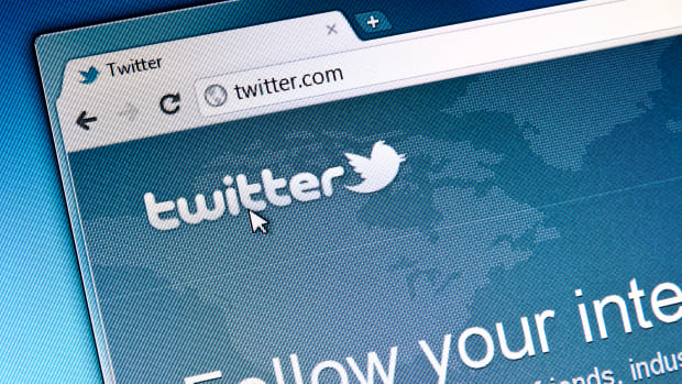 Twitter Chastised by GOP Senators for Blocking Net Neutrality Critics' Tweets
