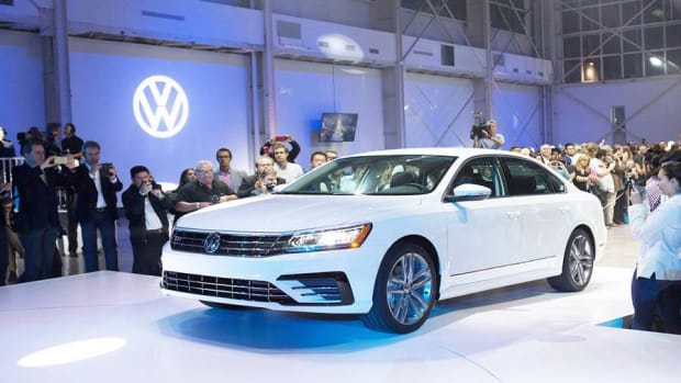 Volkswagen Board Holding 'Crisis' Meeting, Future of CEO in Question