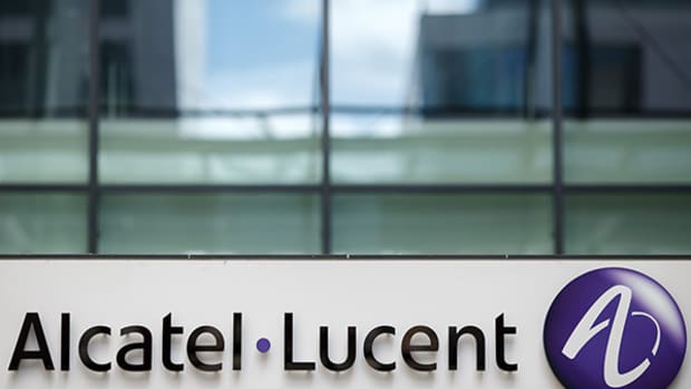 Vodafone Rises on Liberty Global Assets Deal, Alcatel-Lucent Dips on Board Approving Nokia Deal