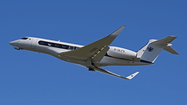 CEOs Just Can't Let Go of the Company Jet for Personal Use – Even When They Should