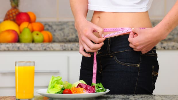 Weight Loss Programs May Thin Your Wallet, Not Your Waist