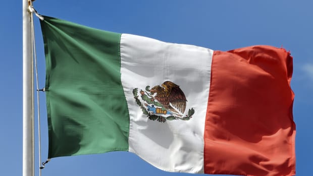 Jim Cramer Says 'Mexico Is a Great Friend, but the Currency Is an Enemy'