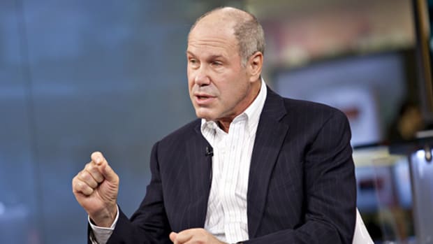 Ex-Disney CEO Eisner Ridiculously Clueless About Women, Humor, Beauty