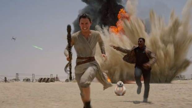 'Star Wars: The Force Awakens' Beats Estimates in First Weekend