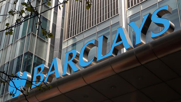 Barclays, Banco Santander, Amgen, UnitedHealth Group: 'Mad Money' Lightning Round