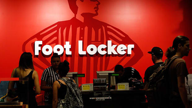 Amazon Won't Destroy Foot Locker, Hints Top Analyst