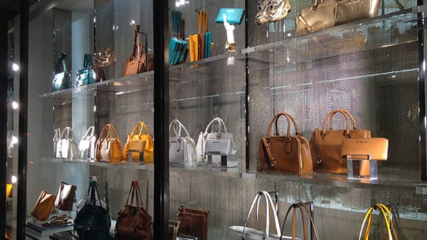 Cutting Back on Rampant Discounts Is a Big Risk for Michael Kors
