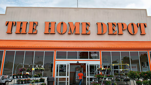 Home Depot Just Blew It Out of the Water While the Rest of Retail Keeps Falling Apart
