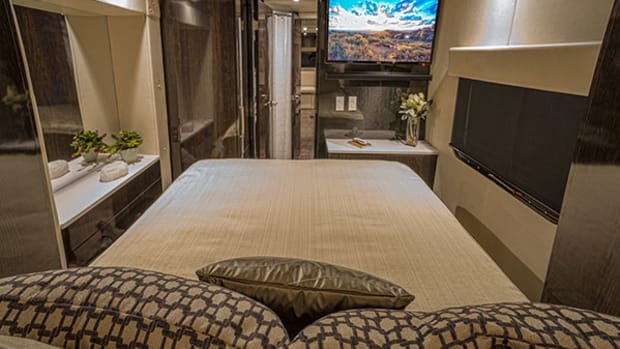 Thor Industries Stock Drops Double Digits on Mixed Earnings