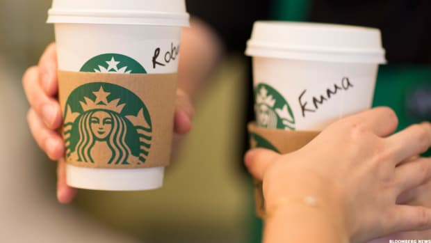 Will Starbucks (SBUX) Stock Be Helped by New Rewards Card, Expansion of Teavana Brand?