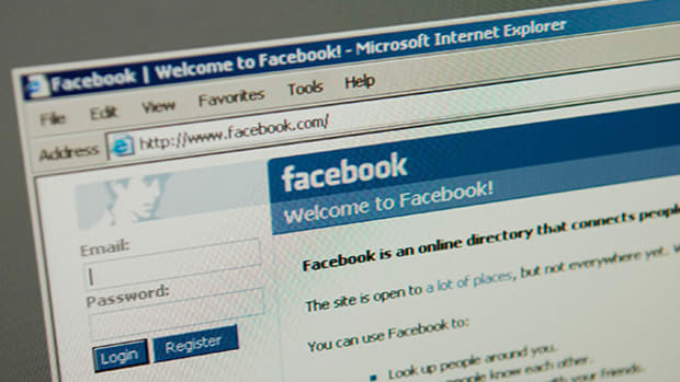 Messenger, Oculus Rift to Drive Facebook's Multiyear Growth Phase