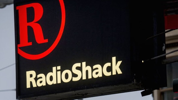 RadioShack Files for Bankruptcy, Plans to Sell Up to 2,400 Stores