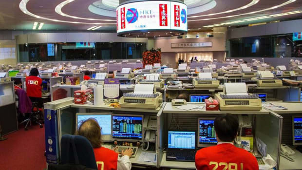 Chinese Stocks Go on Wild and Scary Ride With Stocks Closing Higher