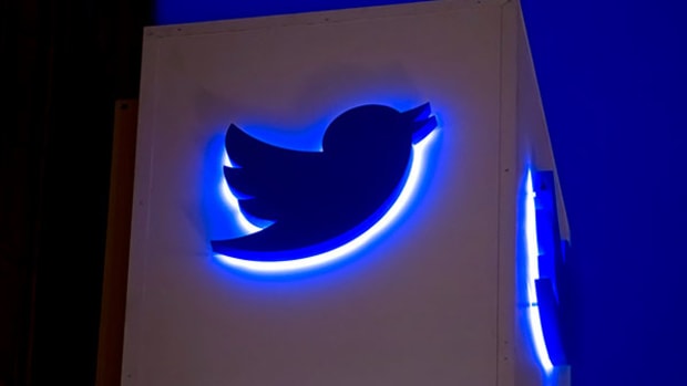 Twitter's Hoped-For Flight to Stability Hits a Few Big Bumps