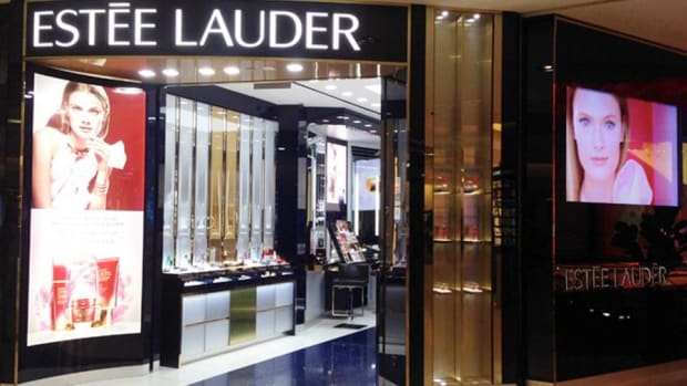 Estee Lauder Says Don't Just Think Pink - Tweet About It