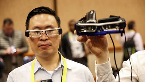 The Best Way to Profit From the Smart Glasses Revolution