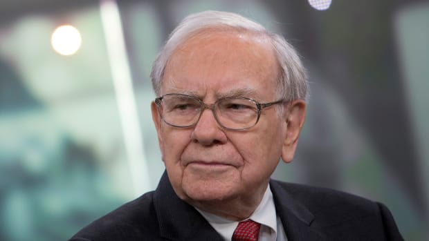 Why Warren Buffett Should Sell His Wells Fargo Stake