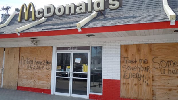 Fix My McDonald's! These Photos Show More Problems than the Menu