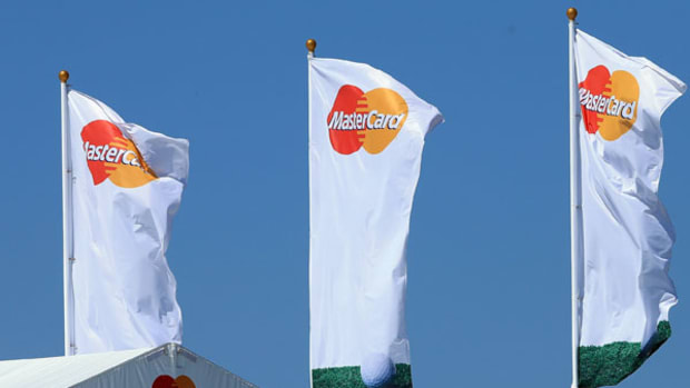 Why It Pays to Hold MasterCard When It Reports 4Q Earnings